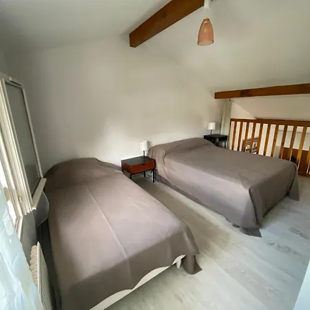 Maison A 800m De La Classee 1 Etoile Holiday home *